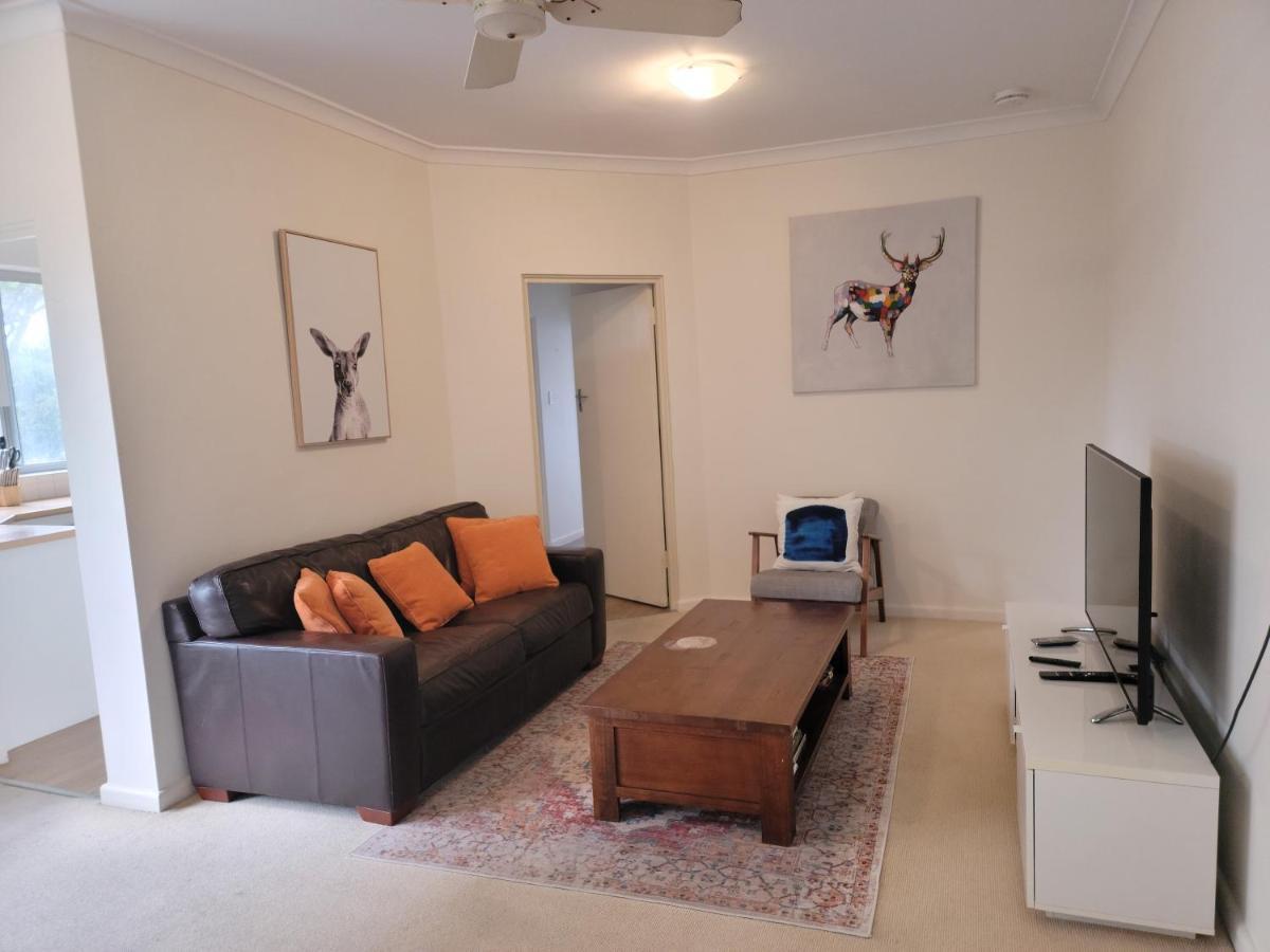 Close To The Famous Bondi Beach In Australia Sydney Exteriör bild